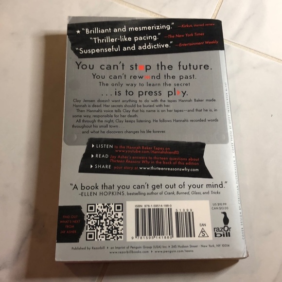 13 reasons why book in excellent condition - Picture 3 of 3